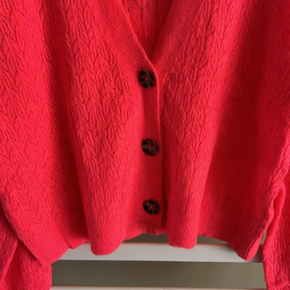NWOT Volcom Cardigan Beach Sweater Electric Coral Size Medium - Picture 5 of 16